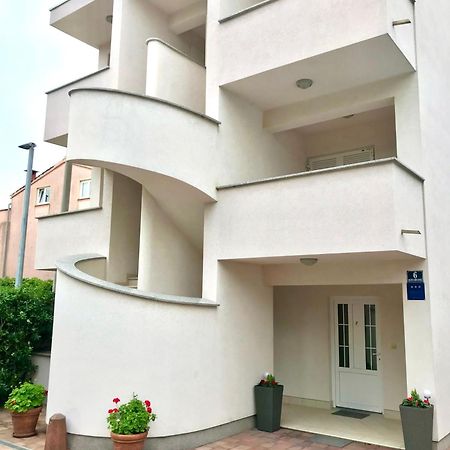 Apartmani Samec 诺瓦利娅 外观 照片