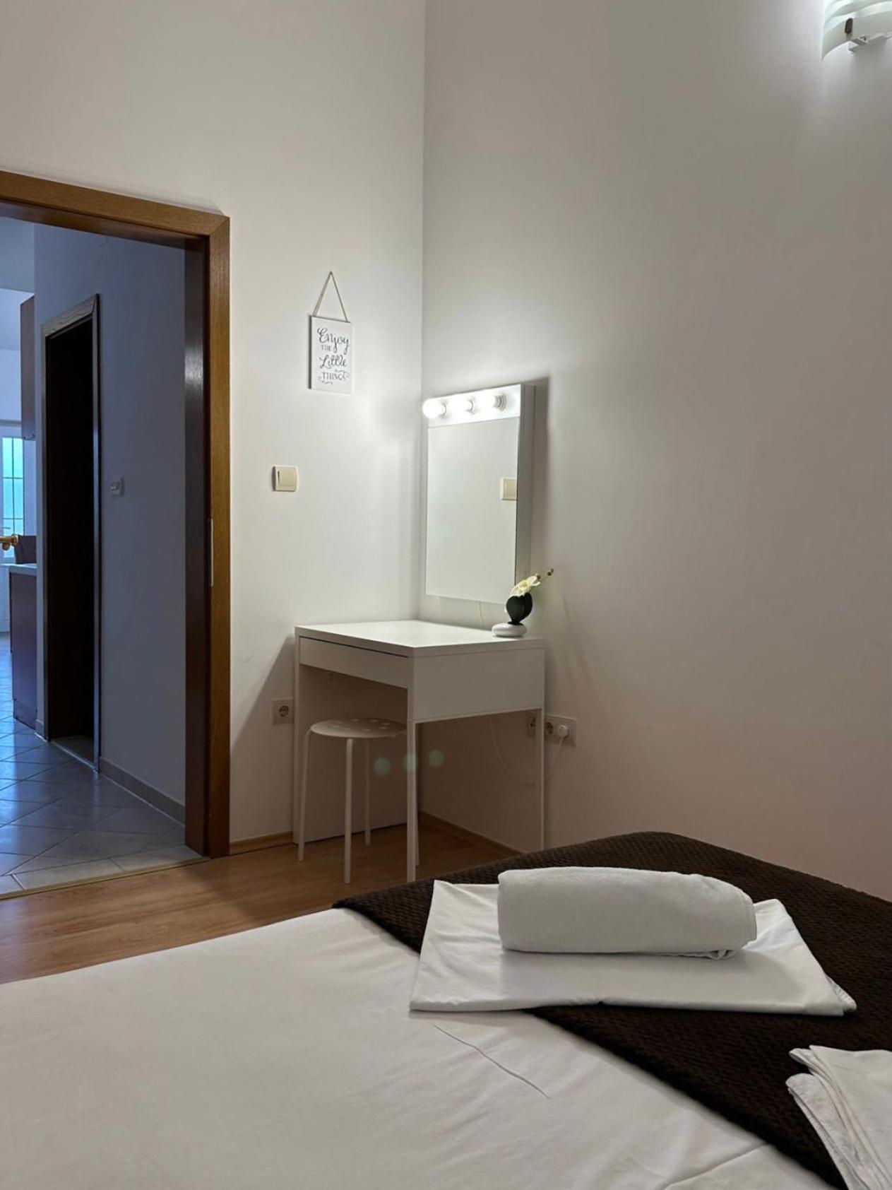 Apartmani Samec 诺瓦利娅 外观 照片
