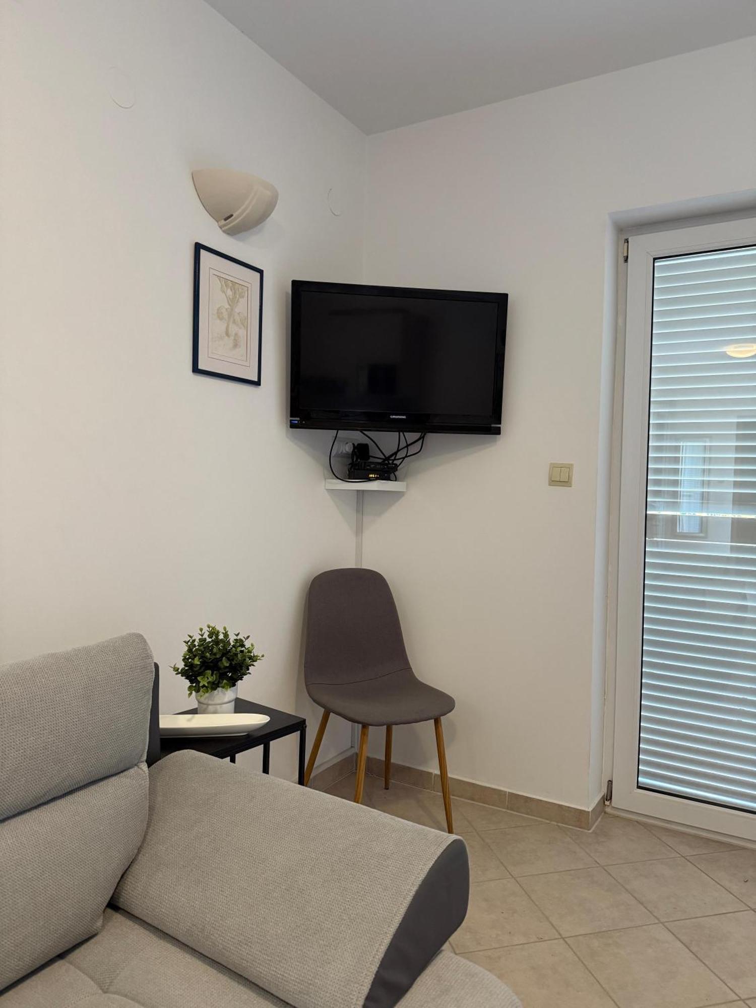 Apartmani Samec 诺瓦利娅 外观 照片