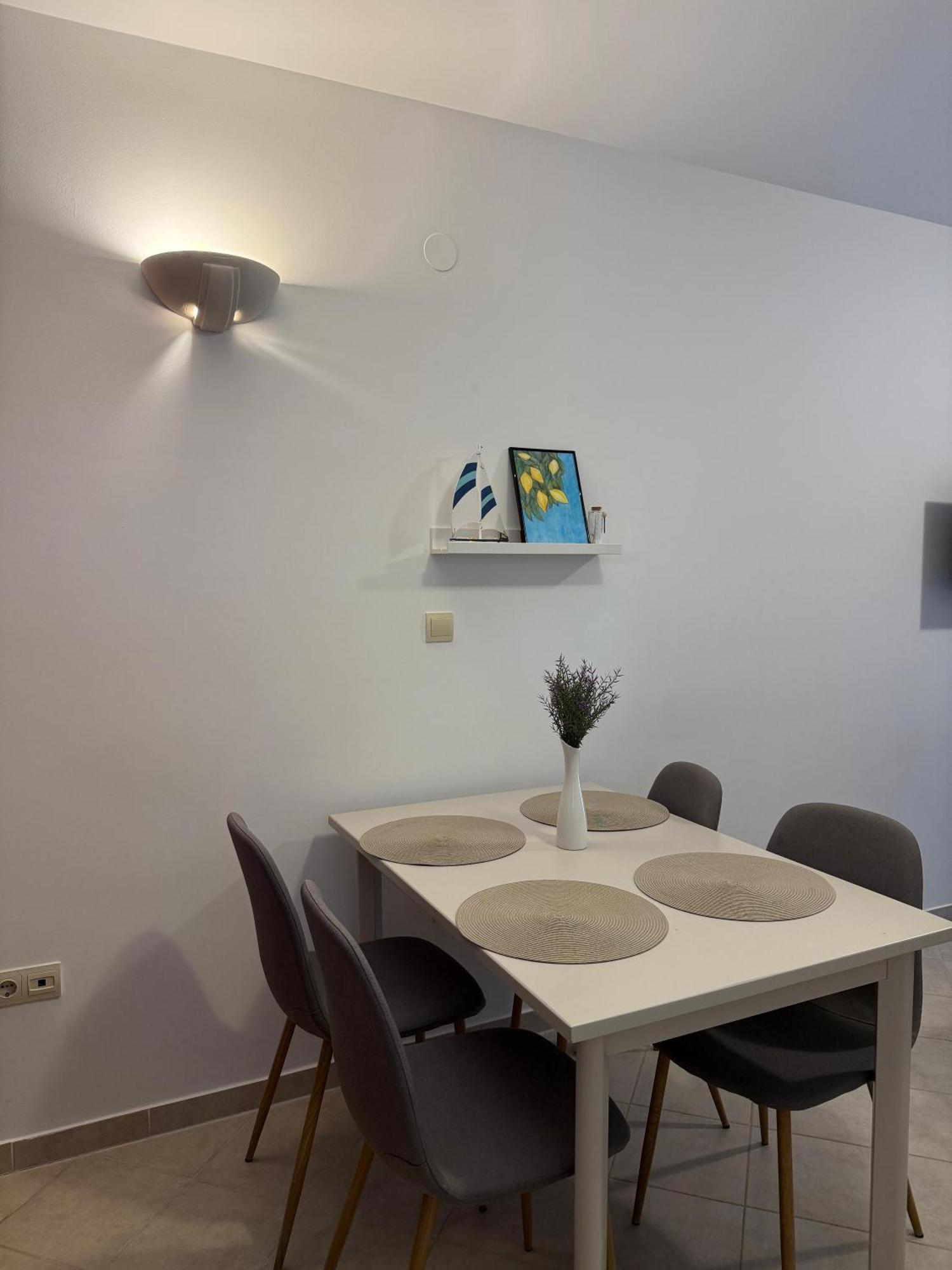 Apartmani Samec 诺瓦利娅 外观 照片