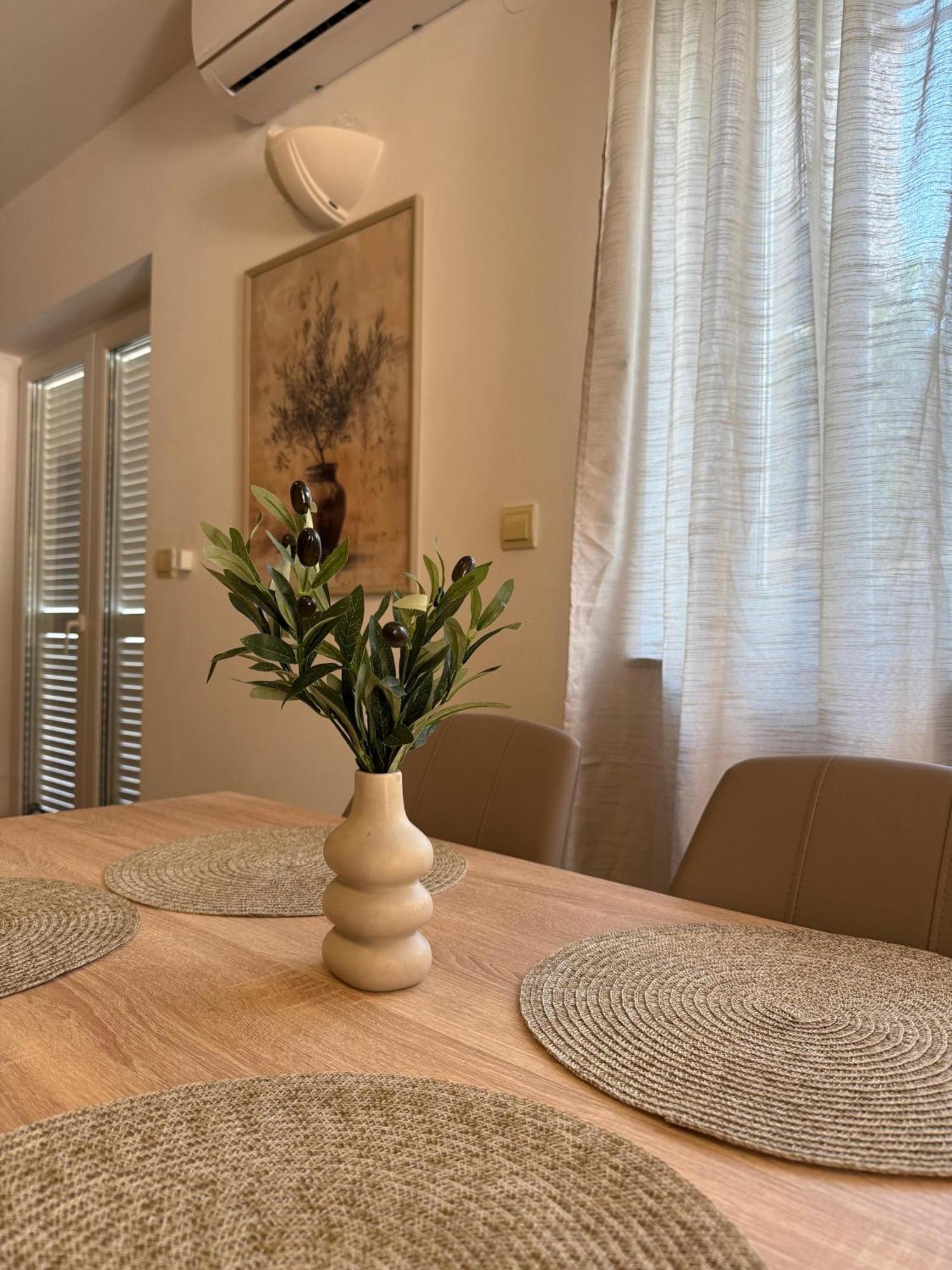 Apartmani Samec 诺瓦利娅 外观 照片