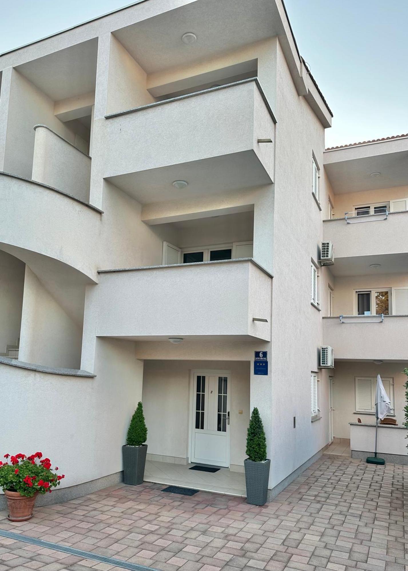 Apartmani Samec 诺瓦利娅 外观 照片